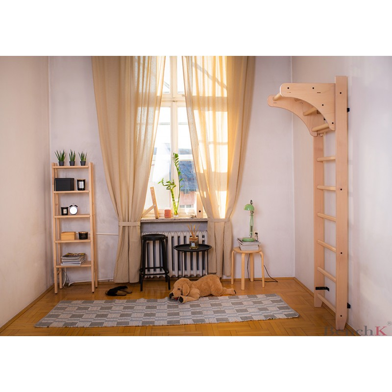 Drewniany drążek do podciągania