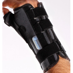 Orteza nadgarstka z ujęciem kciuka Ligaflex Manu