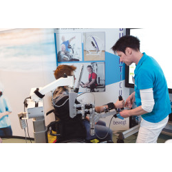 Urządzenie z zaawansowanym mechanizmem sprężynowym do rehabilitacji kończyny górnej Hocoma Armeo Spring + Pediatric