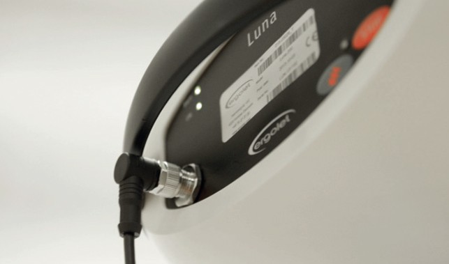 Nowe i ulepszone złącze podnośnika Luna IPx4 i kabla pilota.