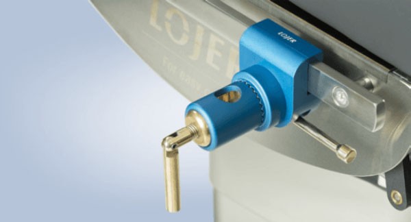 CL2110 Zacisk do prostego montażu, blokowany dźwignią z możliwością rotacji - Premium easy       clamp Ø18 mm