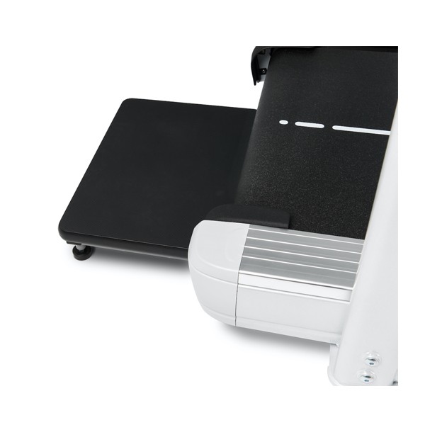 Schodek ułatwiający wejście na pas bieżni