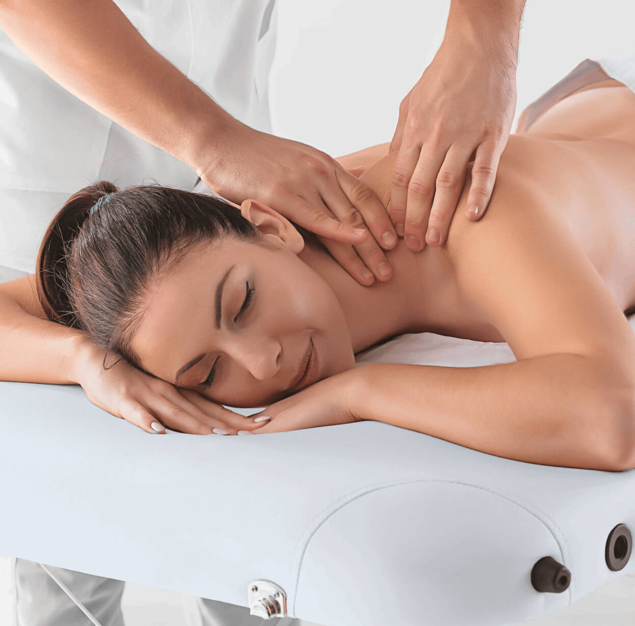 Jak wybrać stół do masażu?